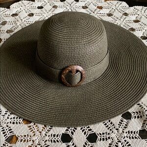 Elegant Olive Wide-Brim Hat